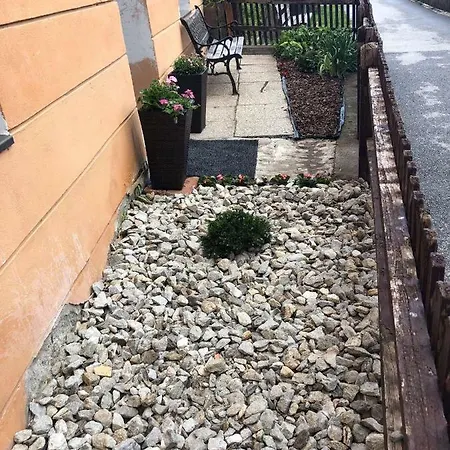Zur Bruecke Apartman